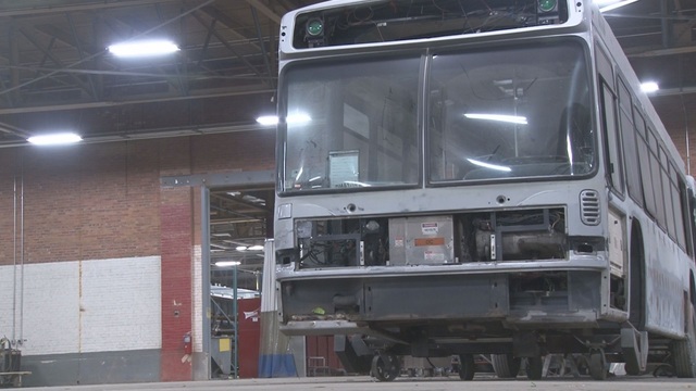 Bus contract cancellation threatens dozens of jobs - WLBZ2.com